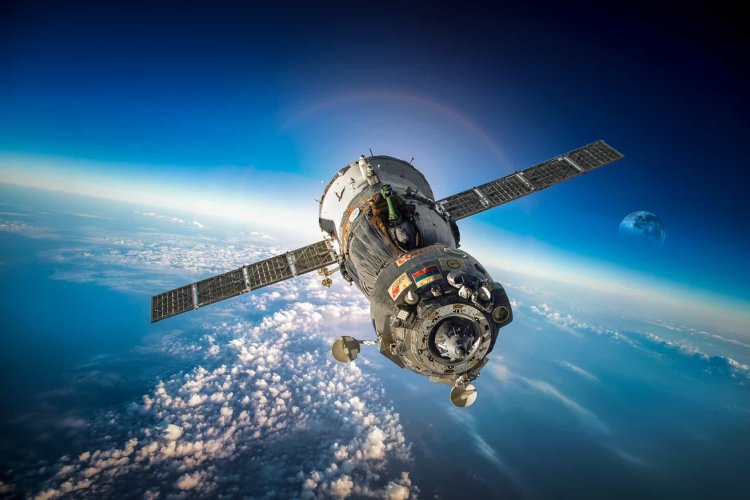 The Final Frontier in Business: Navigating the Space Economy's Emerging Markets and Technological Needs